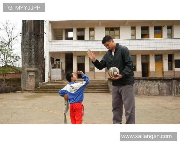 姚明携手上海外国语大学共筑体育与语言的未来梦想 姚明携手上海外国语大学共筑体育与语言的未来梦想