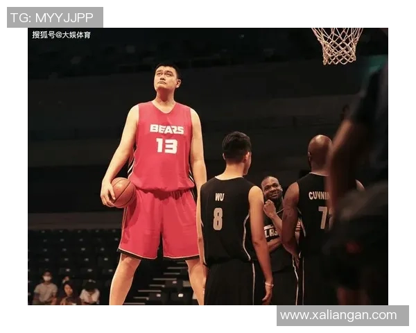 姚明在客场的传奇之旅:从挑战到荣耀的篮球故事 姚明在客场的传奇之旅:从挑战到荣耀的篮球故事