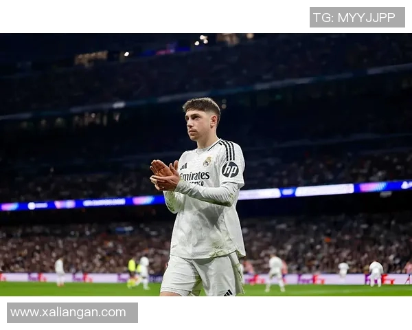 足球明星魅力尽显壁纸肖像图带你领略绿茵场上的风采与激情 足球明星魅力尽显壁纸肖像图带你领略绿茵场上的风采与激情