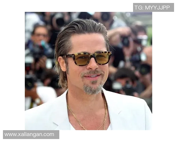 足球明星发型背后的秘密理发师揭秘与风格演变分析 足球明星发型背后的秘密理发师揭秘与风格演变分析